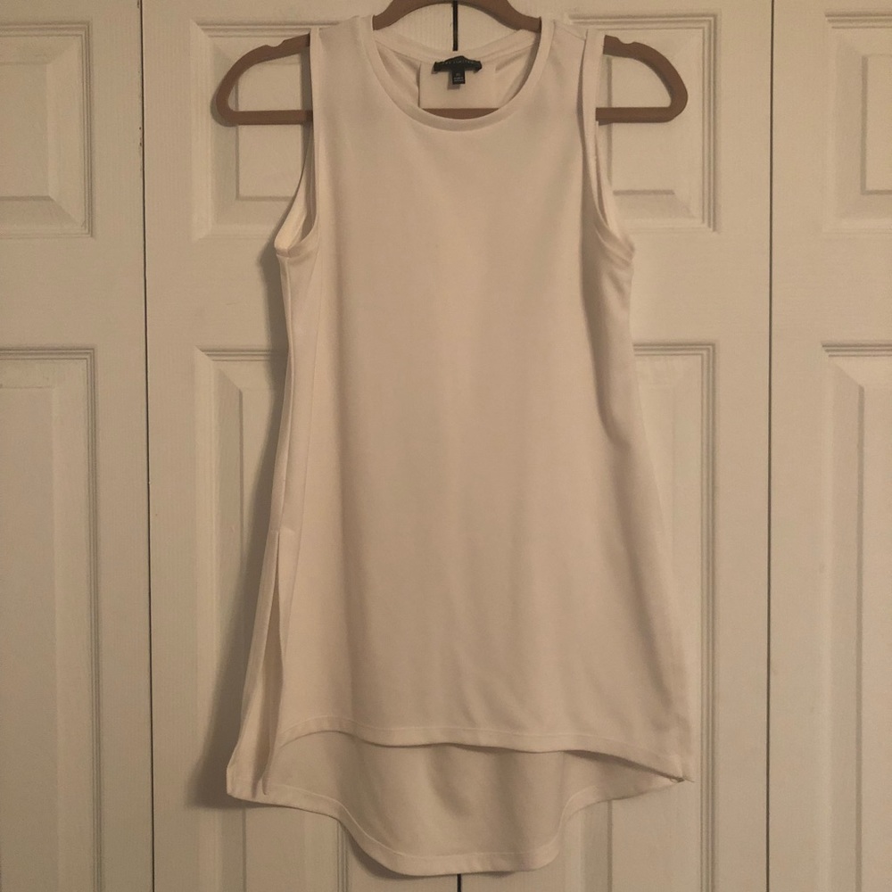 The Limited White Tank XS